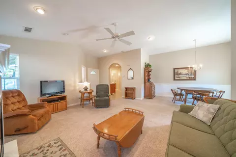 1385 Bully Choop Trl, Redding, CA 96003 photo 6