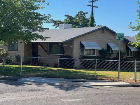 Exterior - 2041 Comet St, Redding, CA 96002 photo 3 of 4