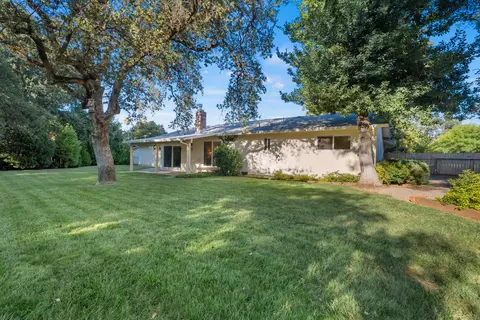 6812 Riata Dr, Redding, CA 96002 photo 40