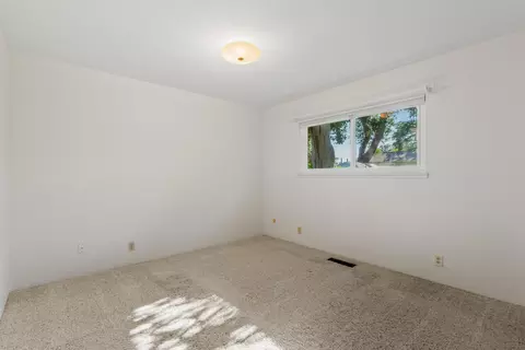 6812 Riata Dr, Redding, CA 96002 photo 24