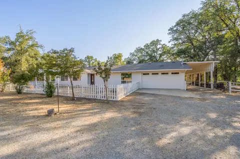 23709 Old 44 Dr, Millville, CA 96062