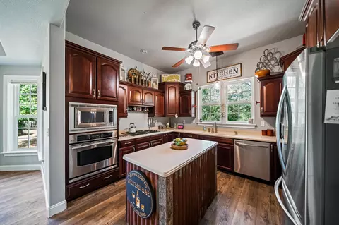 13688 Hilford Ln, Redding, CA 96003 photo 6