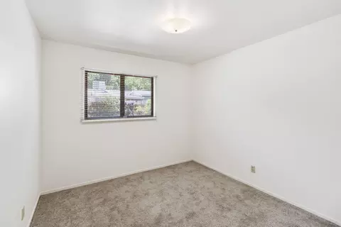 2166 Washington Ave, Redding, CA 96001 photo 17
