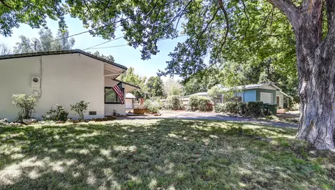 2166 Washington Ave, Redding, CA 96001 photo 3