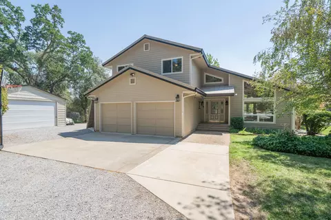 13141 Fernie Way, Redding, CA 96003
