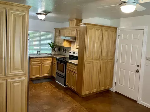 2535 Starlight Blvd, Redding, CA 96001 photo 6