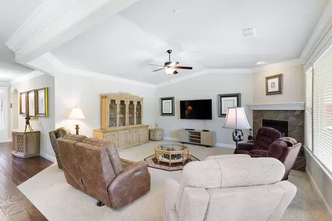 1128 Hope Ln, Redding, CA 96003 photo 4