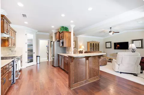 1128 Hope Ln, Redding, CA 96003 photo 3