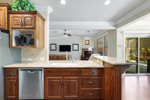 1128 Hope Ln, Redding, CA 96003 photo 21