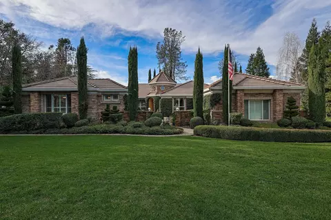 Exterior - 13464 Tierra Heights Rd, Redding, CA 96003 photo 8 of 8
