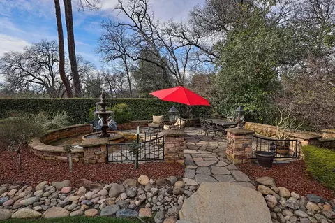 Exterior - 13464 Tierra Heights Rd, Redding, CA 96003 photo 5 of 8