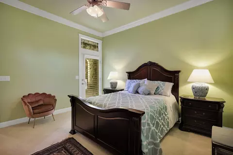 Bedroom - 13464 Tierra Heights Rd, Redding, CA 96003 photo 4 of 4