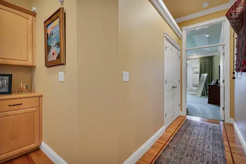 Entry Way - 13464 Tierra Heights Rd, Redding, CA 96003 photo 4 of 5