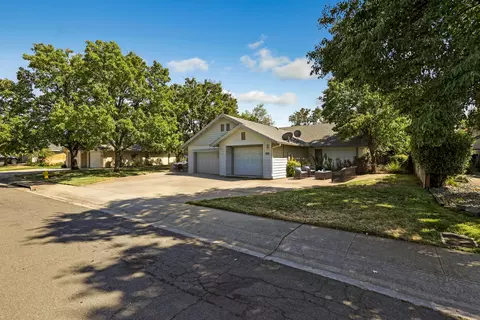 4439 Lynbrook Loop, Redding, CA 96003 photo 2