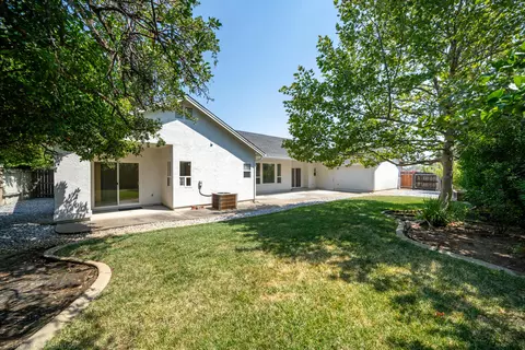 3909 Rainier Dr, Redding, CA 96001 photo 40