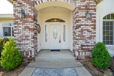 3909 Rainier Dr, Redding, CA 96001 photo 32