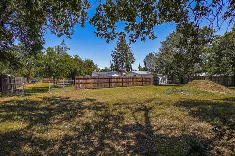 6926 Weeks Rd, Redding, CA 96002 photo 33