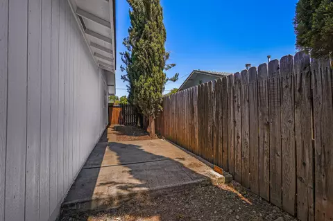 6926 Weeks Rd, Redding, CA 96002 photo 39