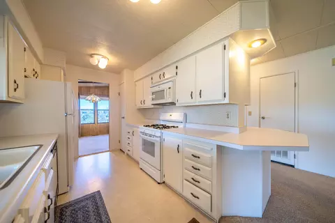 380 Sapwood Dr, Redding, CA 96003 photo 7