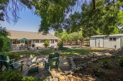 1573 Marigold Way, Redding, CA 96003 photo 17