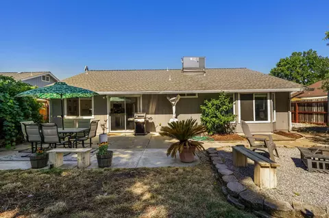1573 Marigold Way, Redding, CA 96003 photo 19