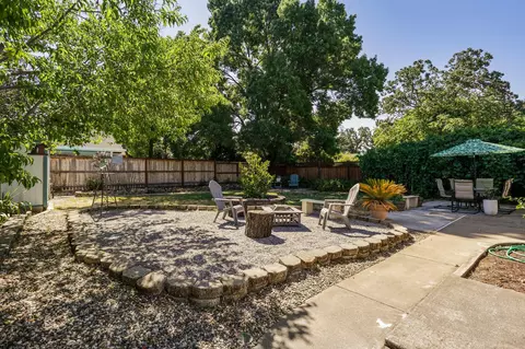 1573 Marigold Way, Redding, CA 96003 photo 18