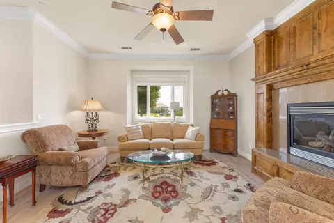 Living - 836 Coggins St, Redding, CA 96003 photo 5 of 6