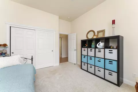 Bedroom - 836 Coggins St, Redding, CA 96003 photo 3 of 8