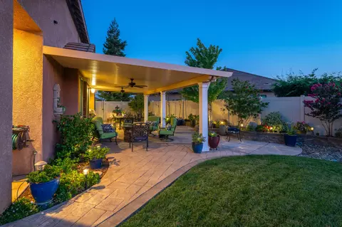Exterior - 836 Coggins St, Redding, CA 96003 photo 8 of 29