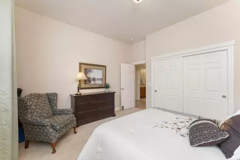 Bedroom - 836 Coggins St, Redding, CA 96003 photo 5 of 8