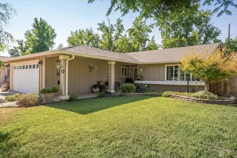 2647 Marvin Trl, Redding, CA 96001 photo 2