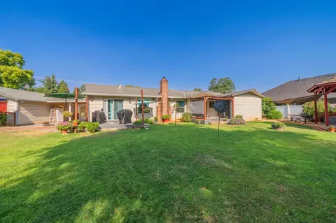 Exterior - 4529 Alta Mesa Dr, Redding, CA 96002 photo 2 of 21