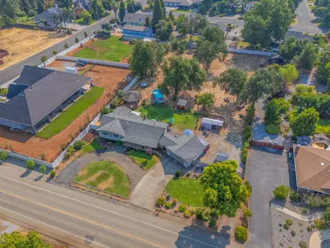 View/Area - 4529 Alta Mesa Dr, Redding, CA 96002 photo 3 of 6