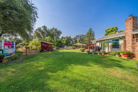 Exterior - 4529 Alta Mesa Dr, Redding, CA 96002 photo 3 of 21