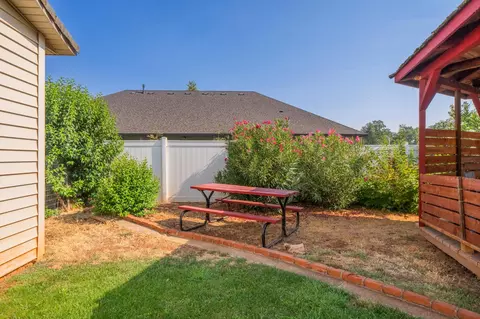 Exterior - 4529 Alta Mesa Dr, Redding, CA 96002 photo 9 of 21