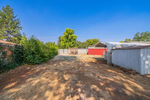 Exterior - 4529 Alta Mesa Dr, Redding, CA 96002 photo 19 of 21
