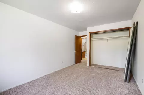 Bedroom - 21115 Oak Knoll Rd, Redding, CA 96003 photo 6 of 6