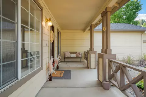 1032 Grouse Dr, Redding, CA 96003 photo 4