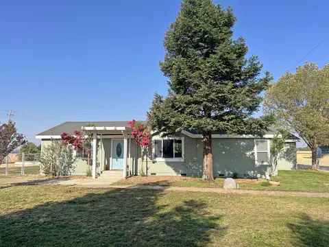 3514 Oak Ln, Cottonwood, CA 96022
