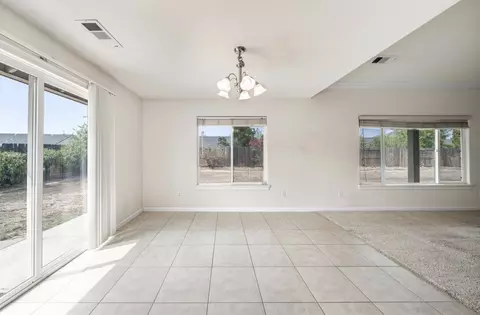 2614 Queens Way, Redding, CA 96001 photo 8