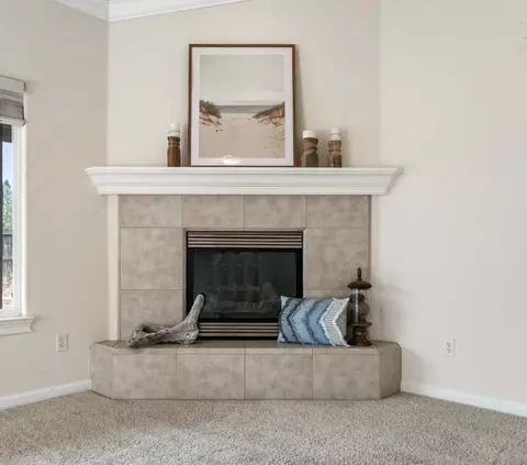 2614 Queens Way, Redding, CA 96001 photo 4