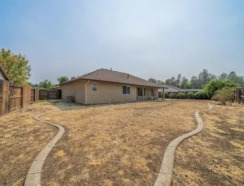 2614 Queens Way, Redding, CA 96001 photo 16