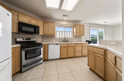 2614 Queens Way, Redding, CA 96001 photo 5