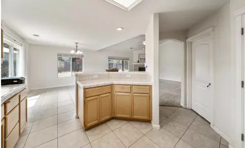 2614 Queens Way, Redding, CA 96001 photo 7