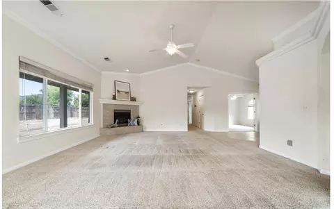2614 Queens Way, Redding, CA 96001 photo 3