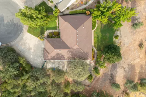 View/Area - 2286 Allegheny Ct, Redding, CA 96001 photo 12 of 12
