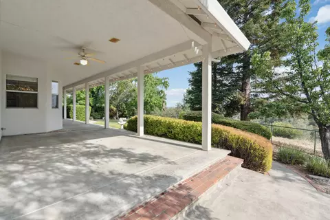 Exterior - 2286 Allegheny Ct, Redding, CA 96001 photo 10 of 20