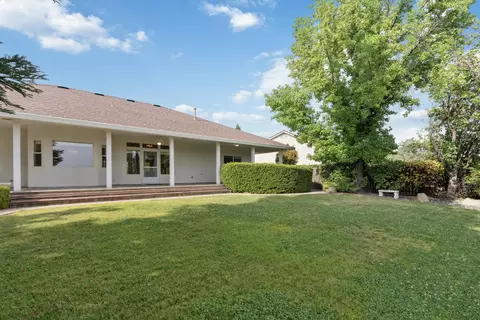 Exterior - 2286 Allegheny Ct, Redding, CA 96001 photo 18 of 20