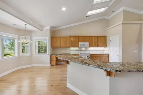 Other - 2286 Allegheny Ct, Redding, CA 96001 photo 4 of 10