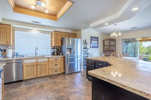 700 Covey Ct, Redding, CA 96002 photo 7